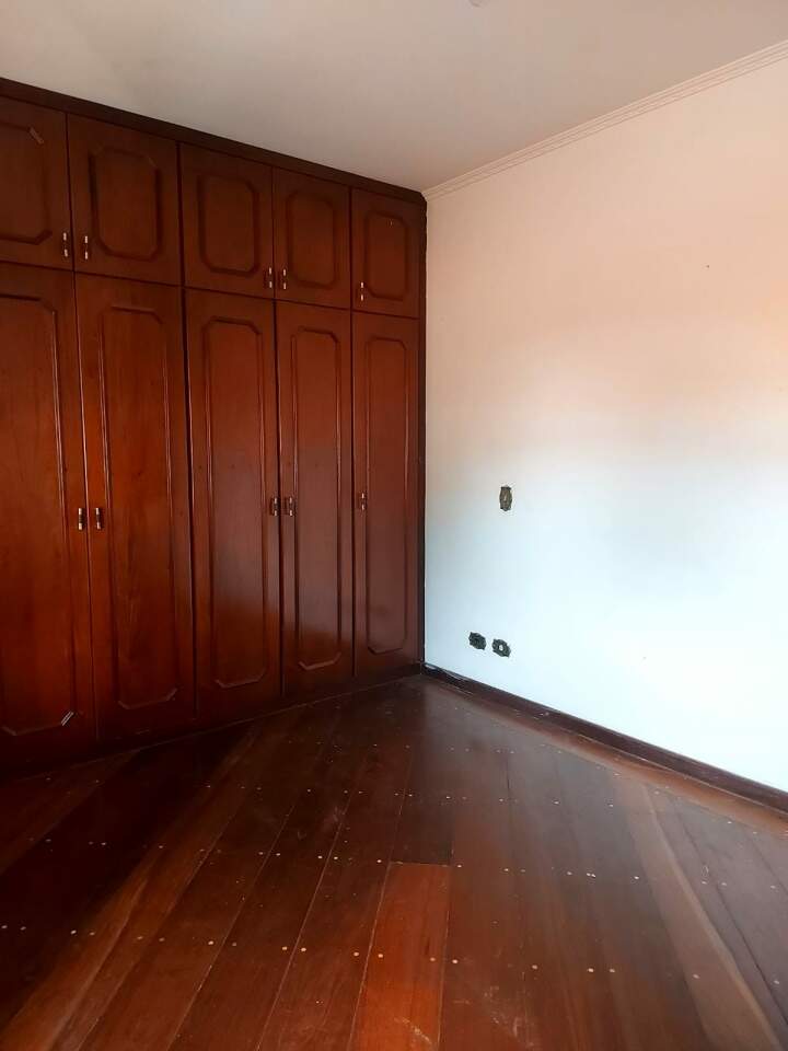 Casa à venda com 4 quartos, 352m² - Foto 17