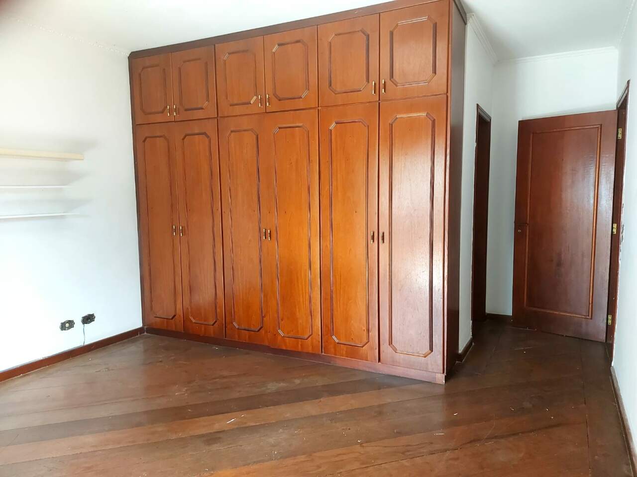 Casa à venda com 4 quartos, 352m² - Foto 29