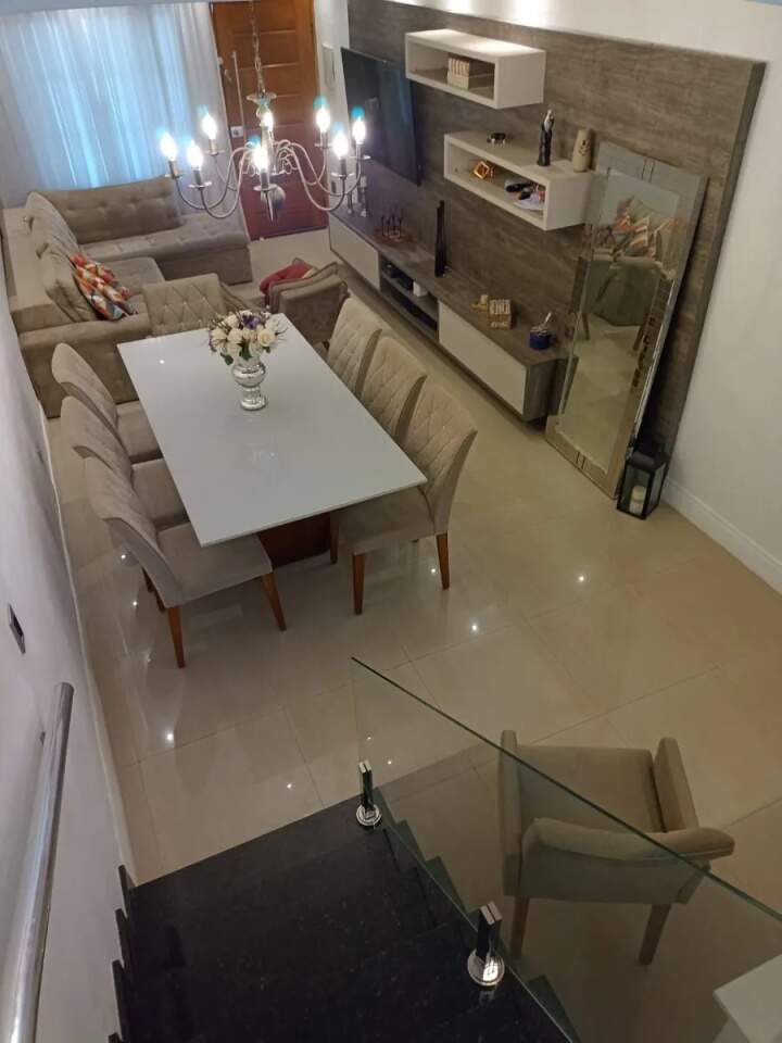 Sobrado à venda com 3 quartos, 121m² - Foto 1