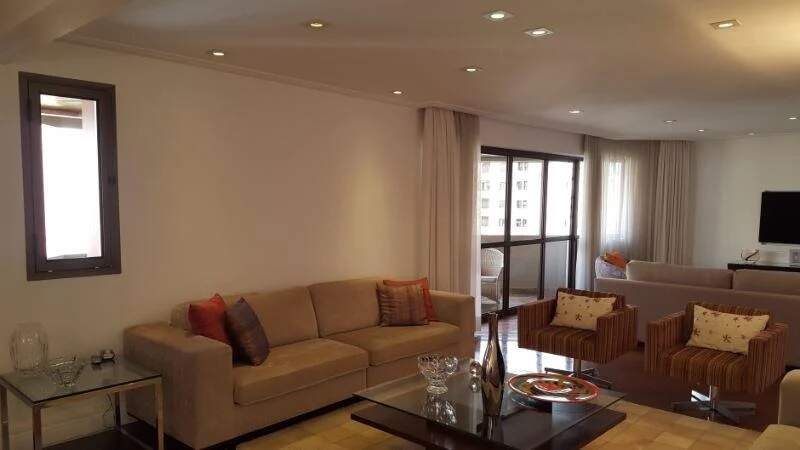 Apartamento à venda com 5 quartos, 272m² - Foto 1