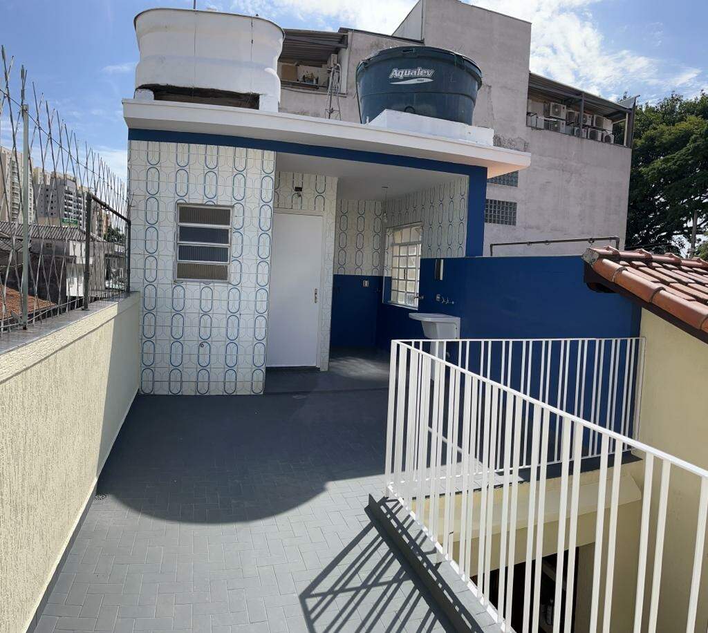 Casa à venda com 3 quartos, 250m² - Foto 14