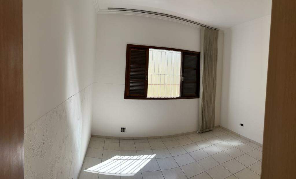 Casa à venda com 3 quartos, 250m² - Foto 22