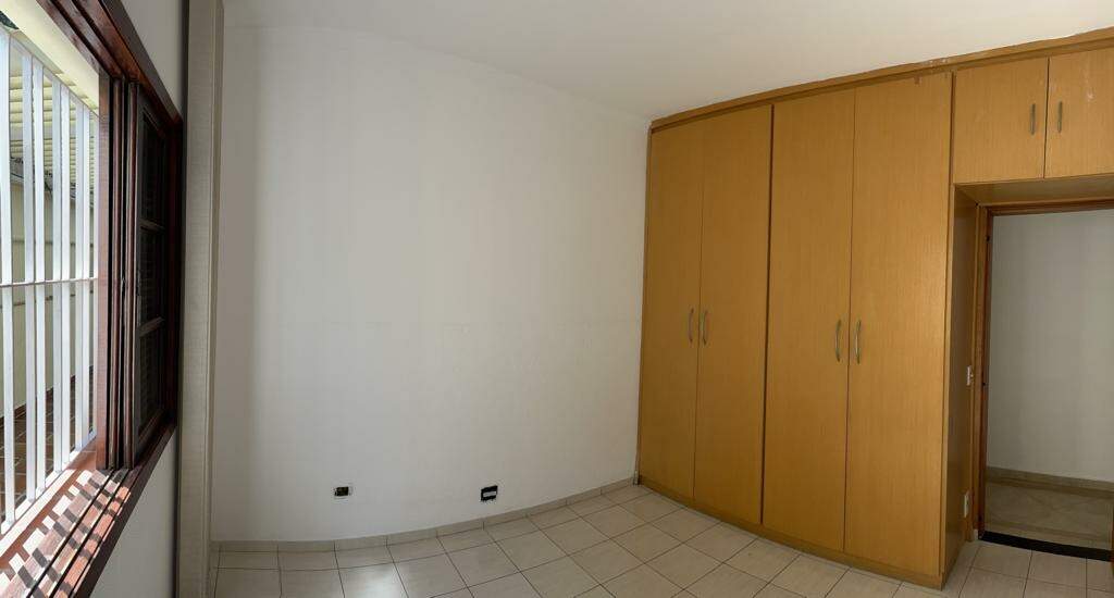 Casa à venda com 3 quartos, 250m² - Foto 23