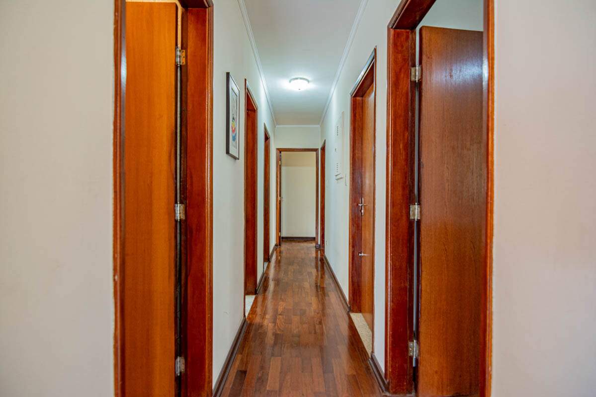 Casa à venda com 3 quartos, 200m² - Foto 10