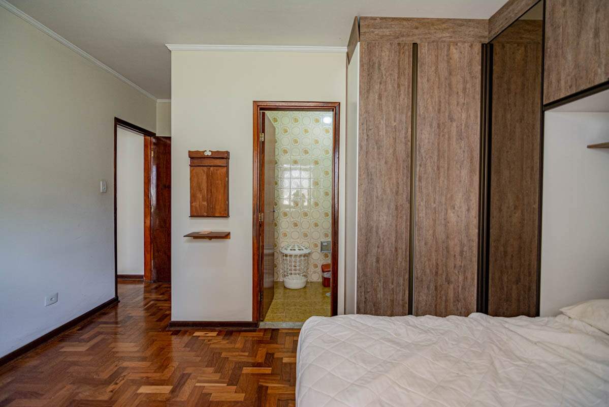 Casa à venda com 3 quartos, 200m² - Foto 25