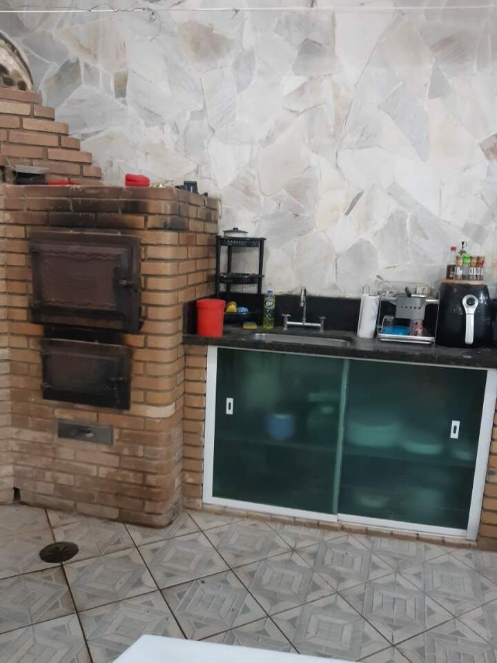 Casa à venda com 3 quartos, 260m² - Foto 8