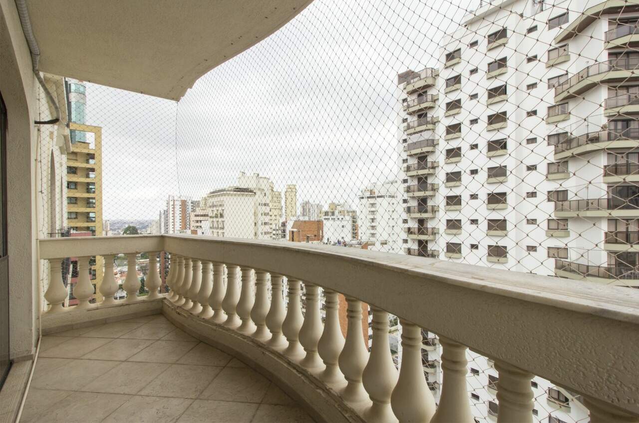 Apartamento à venda com 4 quartos, 244m² - Foto 4