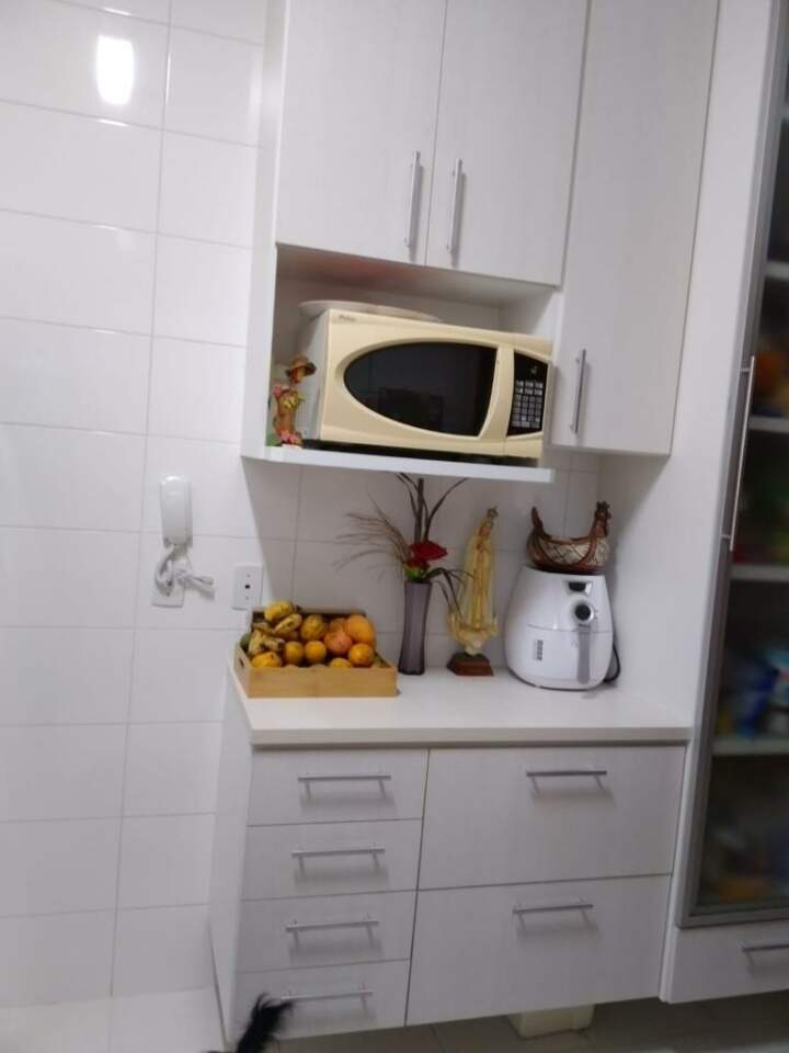 Apartamento à venda com 2 quartos, 76m² - Foto 9