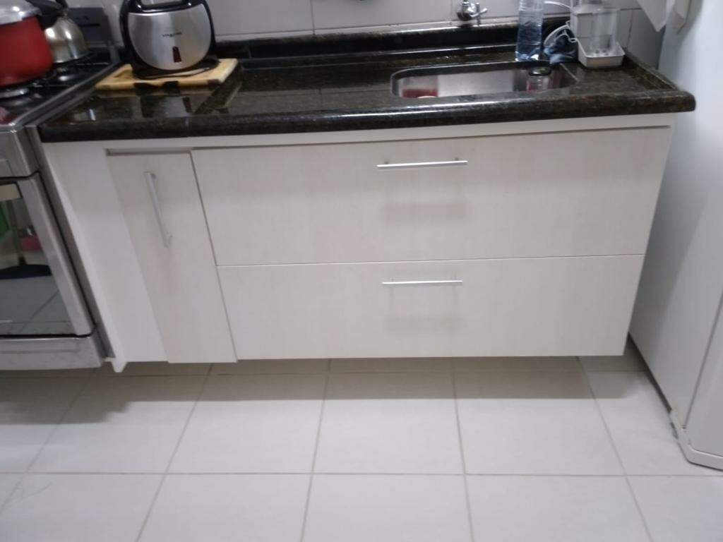 Apartamento à venda com 2 quartos, 76m² - Foto 10