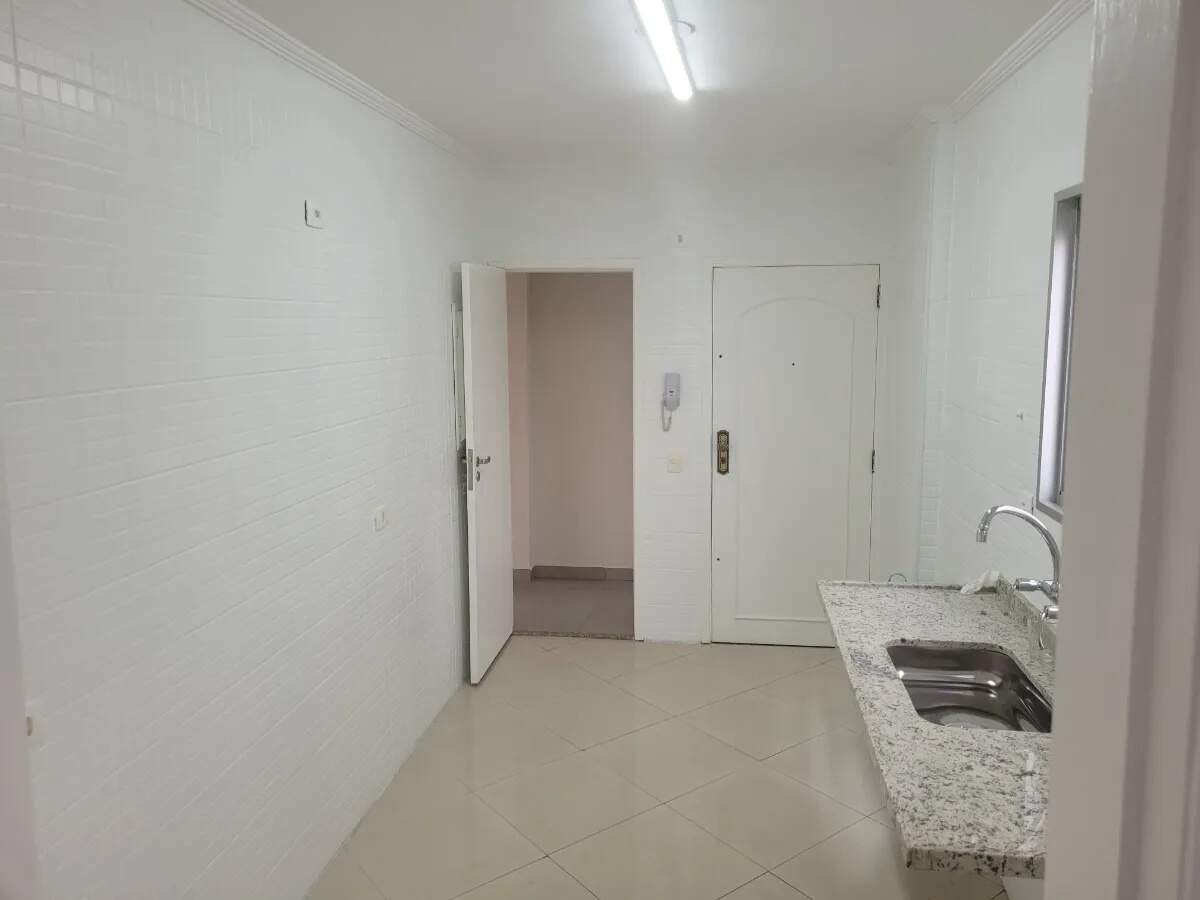 Apartamento à venda com 3 quartos, 95m² - Foto 13