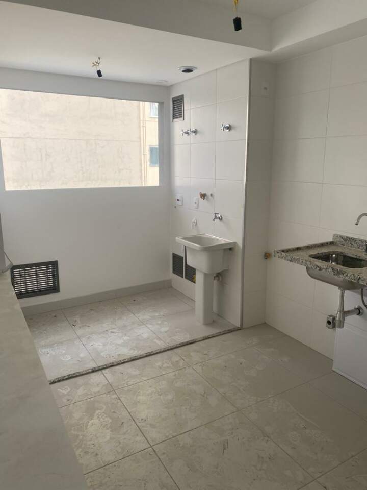 Apartamento à venda com 2 quartos, 61m² - Foto 3