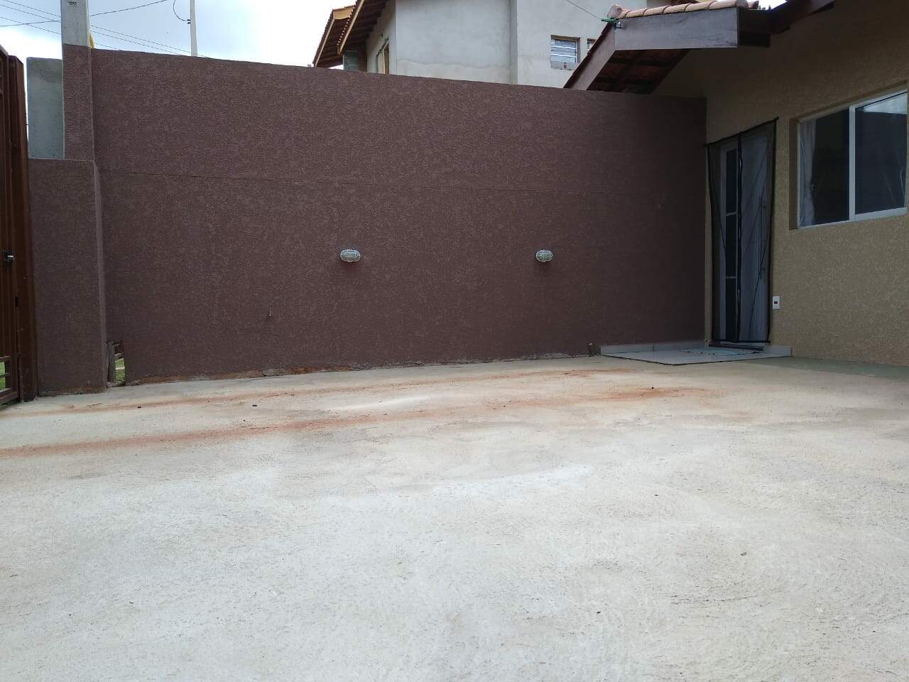 Casa à venda com 2 quartos, 54m² - Foto 10