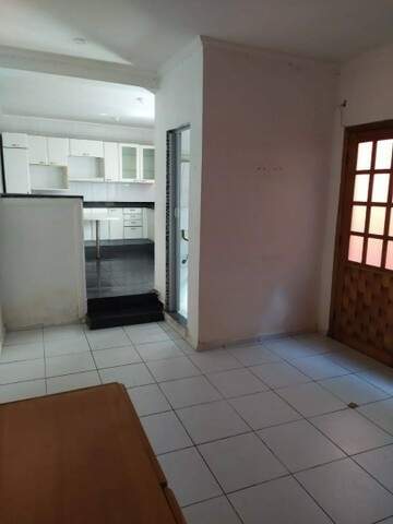 Casa à venda com 2 quartos, 170m² - Foto 1