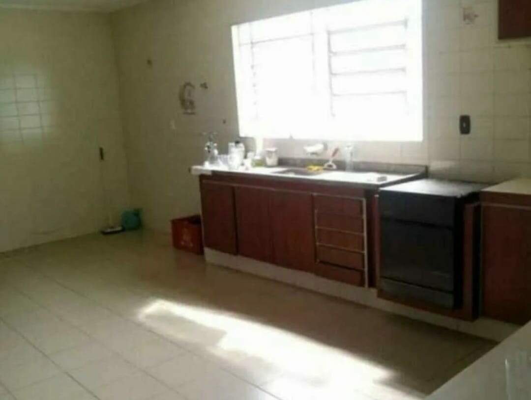 Sobrado à venda com 2 quartos, 187m² - Foto 6