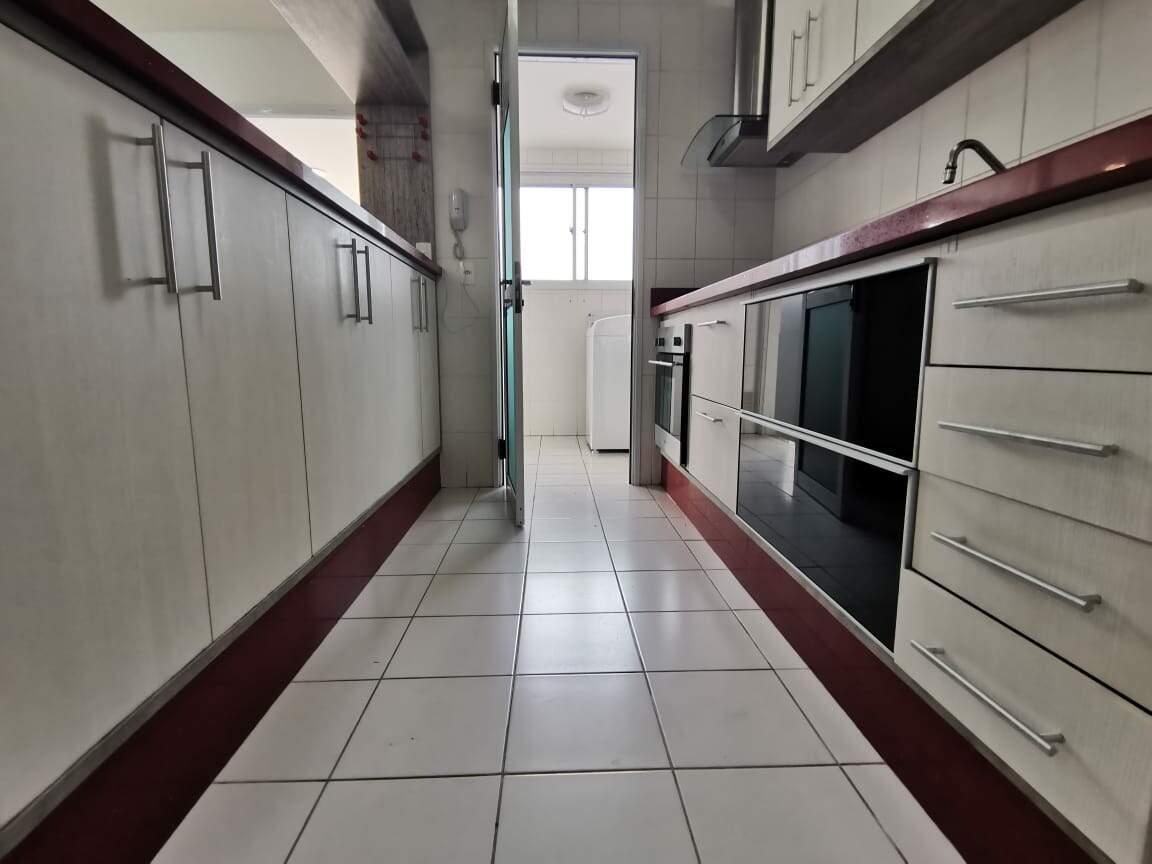 Apartamento à venda com 2 quartos, 95m² - Foto 10