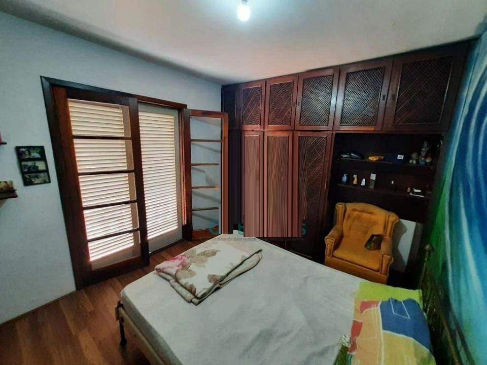 Casa à venda com 4 quartos, 275m² - Foto 15