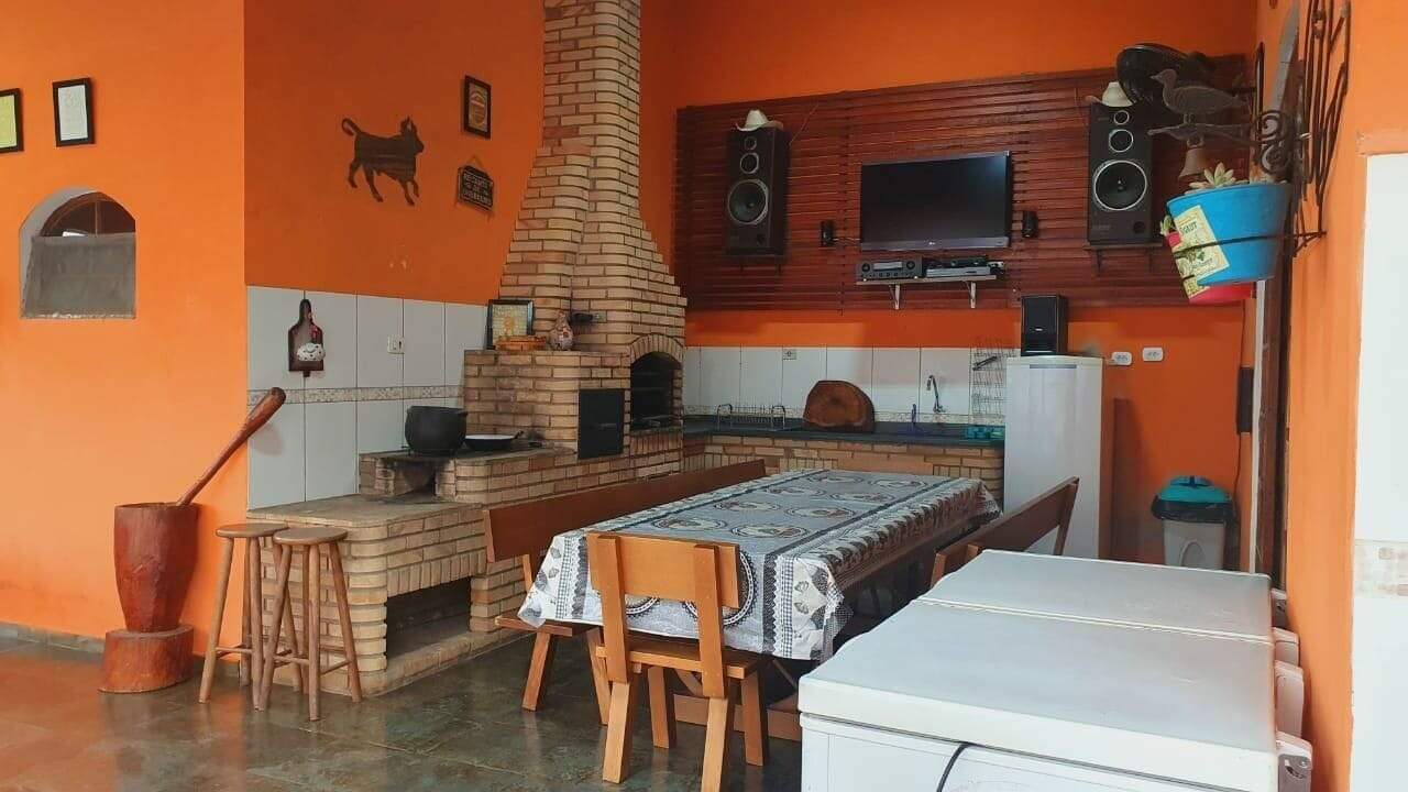 Fazenda à venda com 2 quartos, 180m² - Foto 26