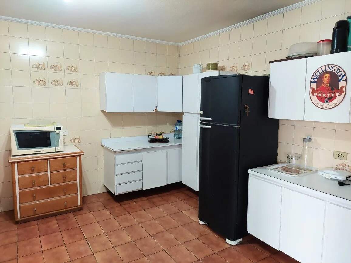 Casa à venda com 6 quartos, 250m² - Foto 8