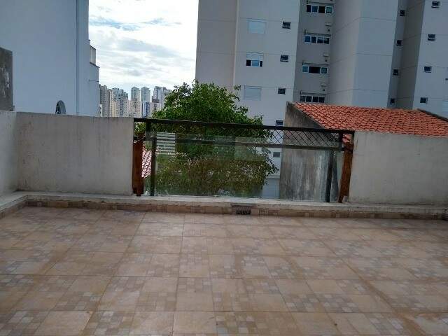 Casa à venda com 3 quartos, 240m² - Foto 3