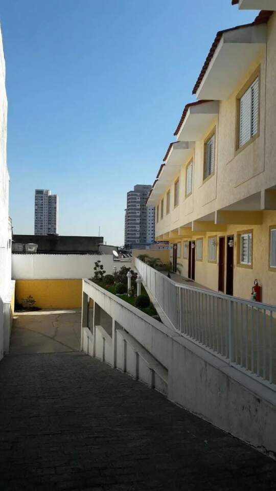 Sobrado à venda com 3 quartos, 102m² - Foto 2