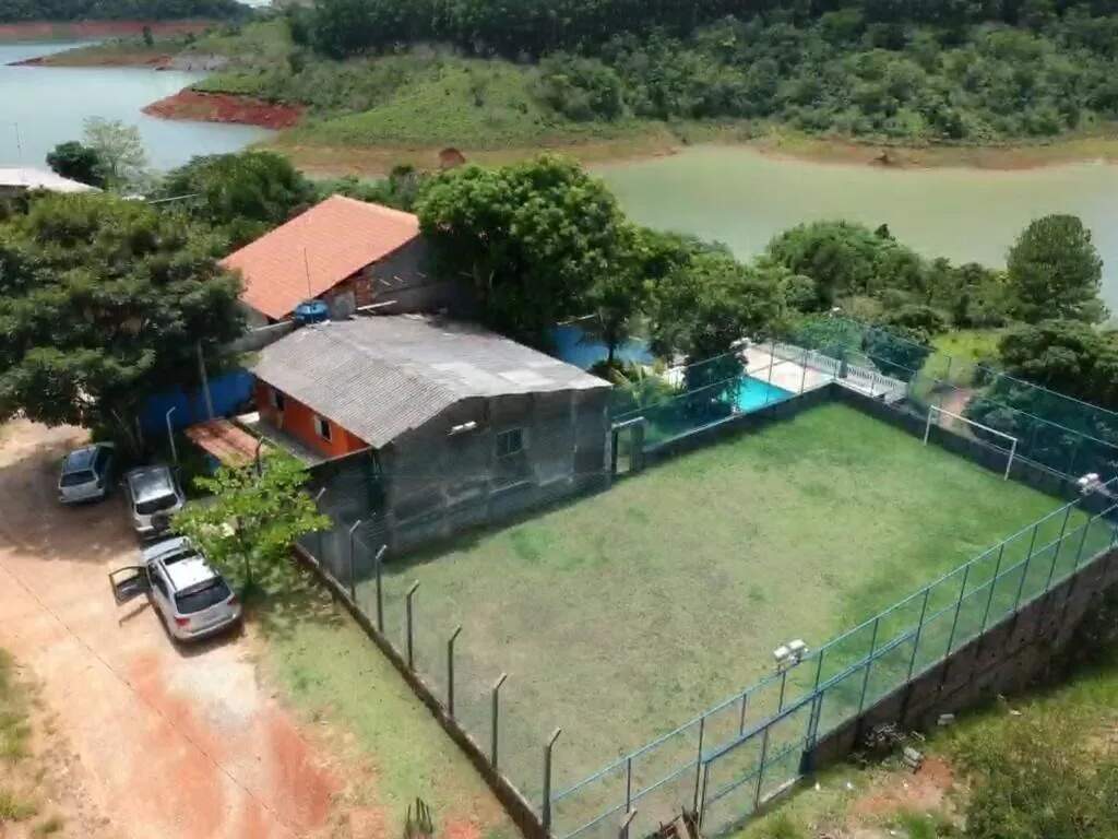 Fazenda à venda com 3 quartos, 190m² - Foto 3