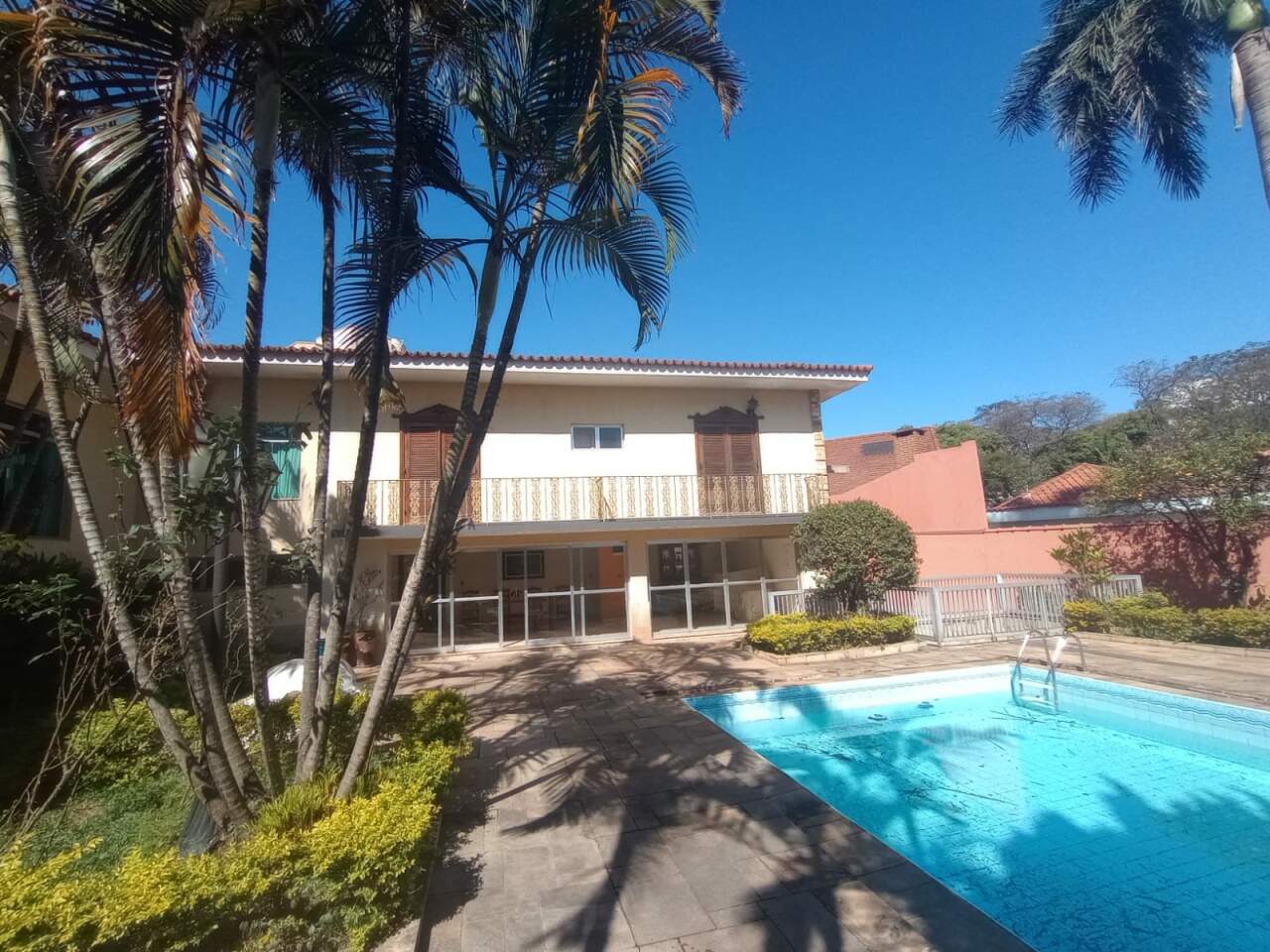 Casa à venda com 4 quartos, 376m² - Foto 27