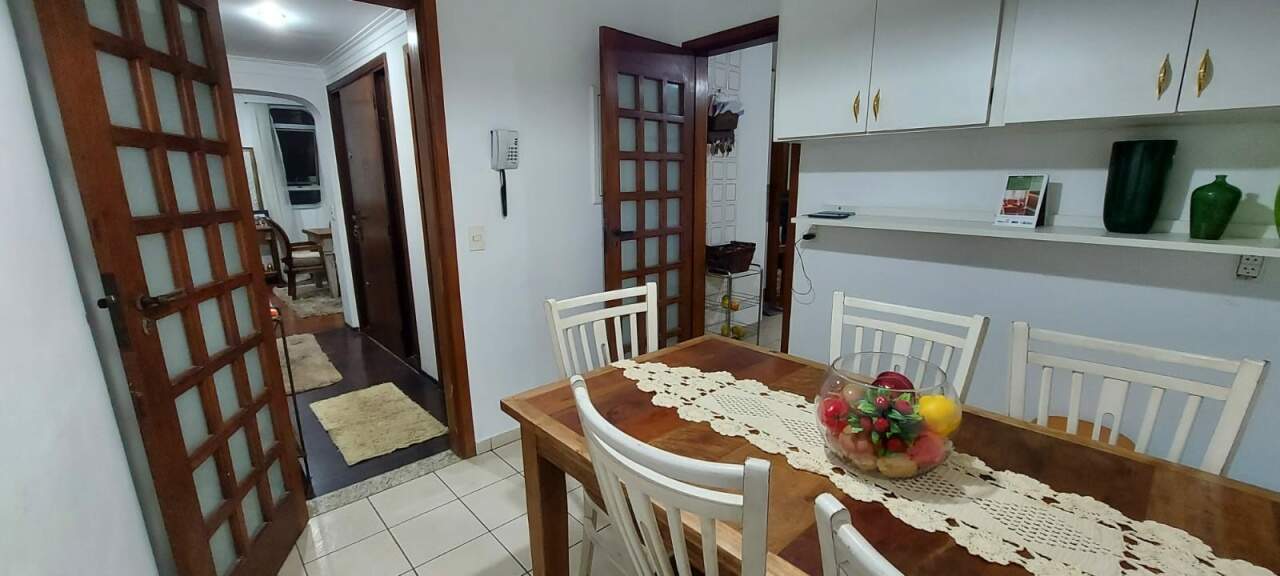 Apartamento à venda com 3 quartos, 159m² - Foto 4