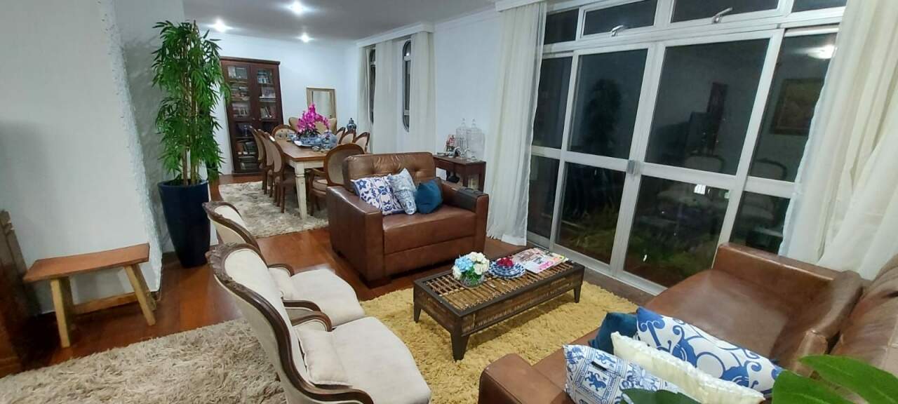 Apartamento à venda com 3 quartos, 159m² - Foto 8