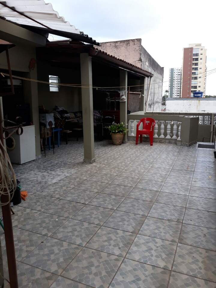 Casa à venda com 3 quartos, 200m² - Foto 7