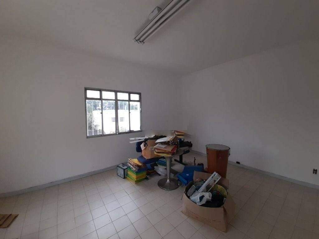 Sobrado à venda com 3 quartos, 250m² - Foto 25