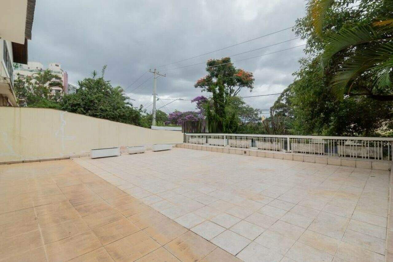 Sobrado à venda com 3 quartos, 250m² - Foto 10