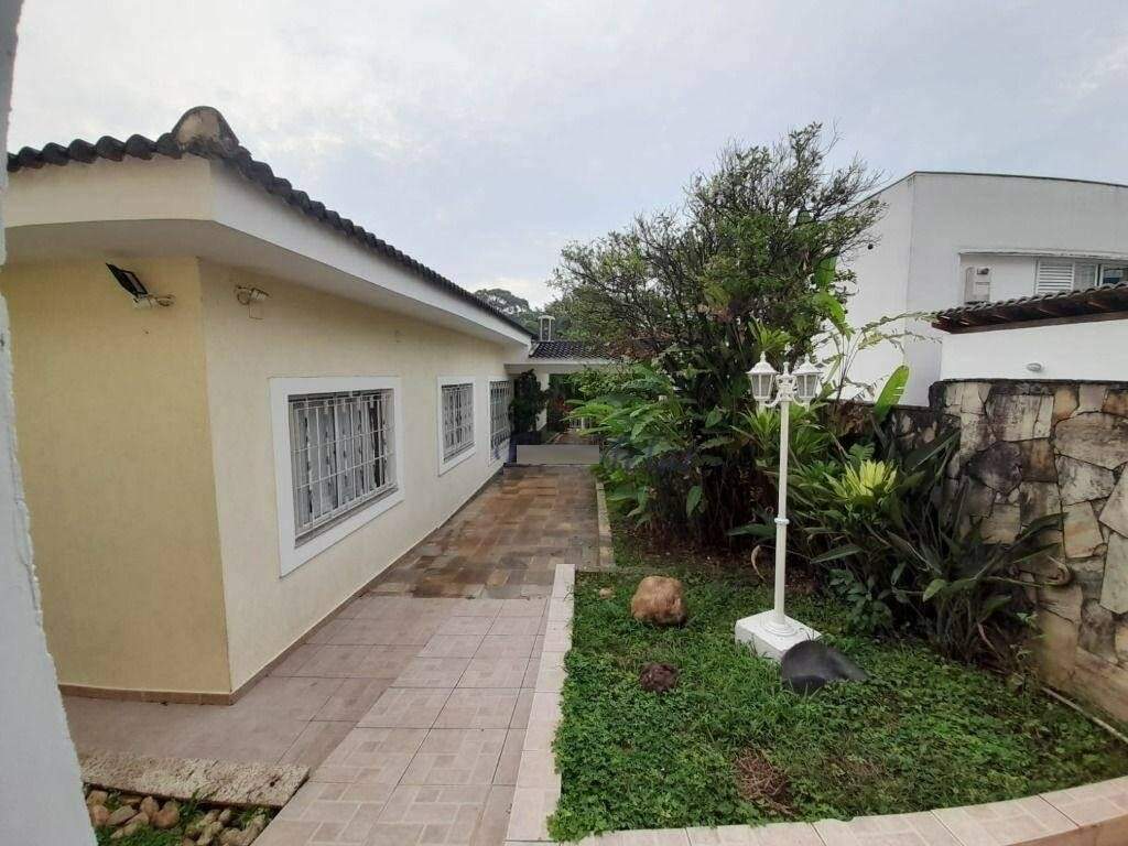 Sobrado à venda com 3 quartos, 250m² - Foto 2