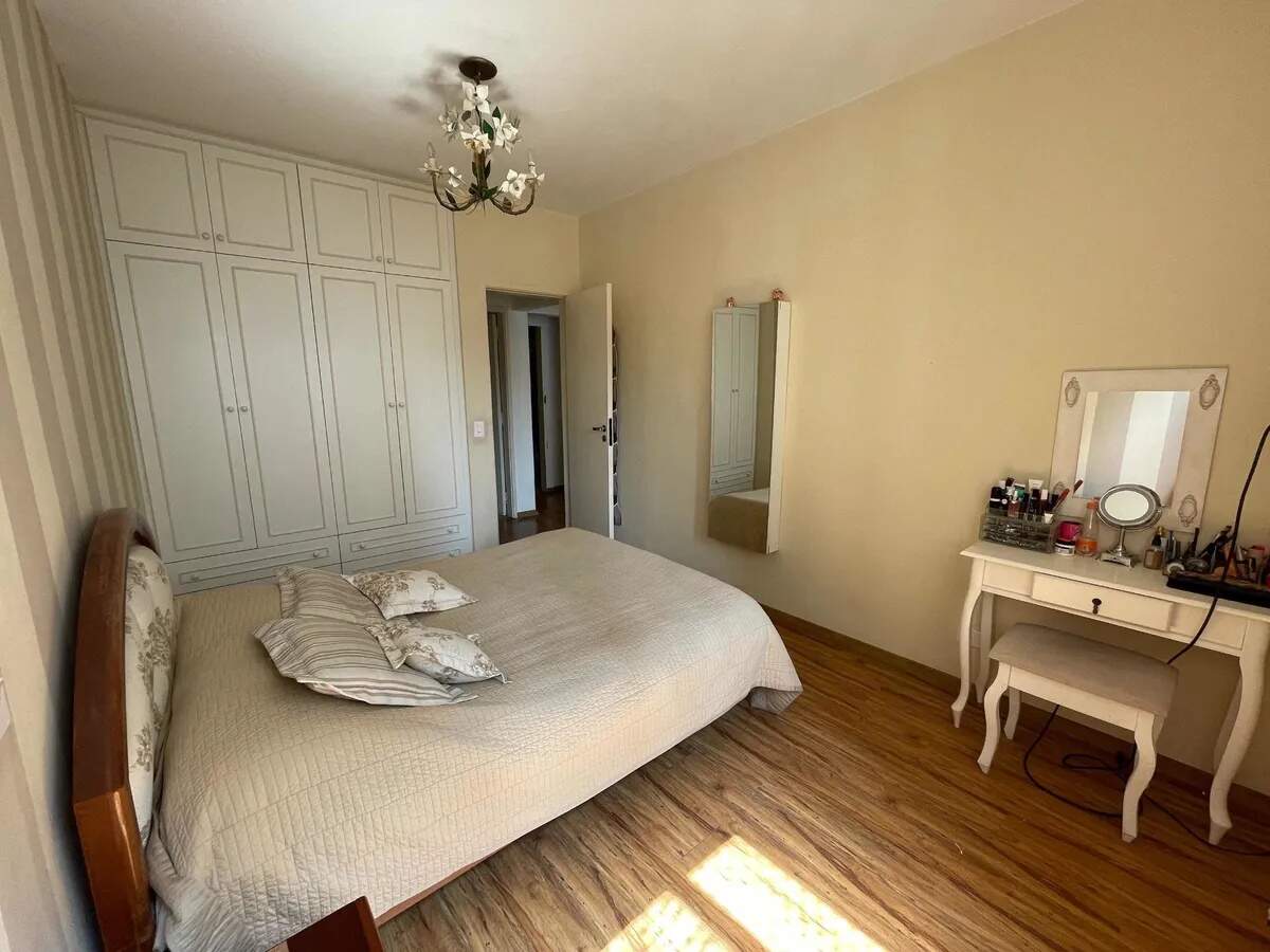 Apartamento à venda com 3 quartos, 106m² - Foto 1