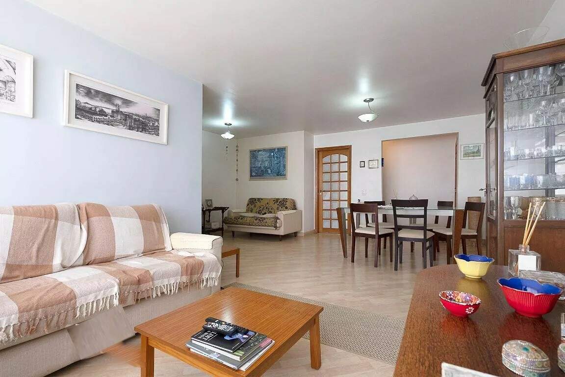 Apartamento à venda com 3 quartos, 130m² - Foto 3