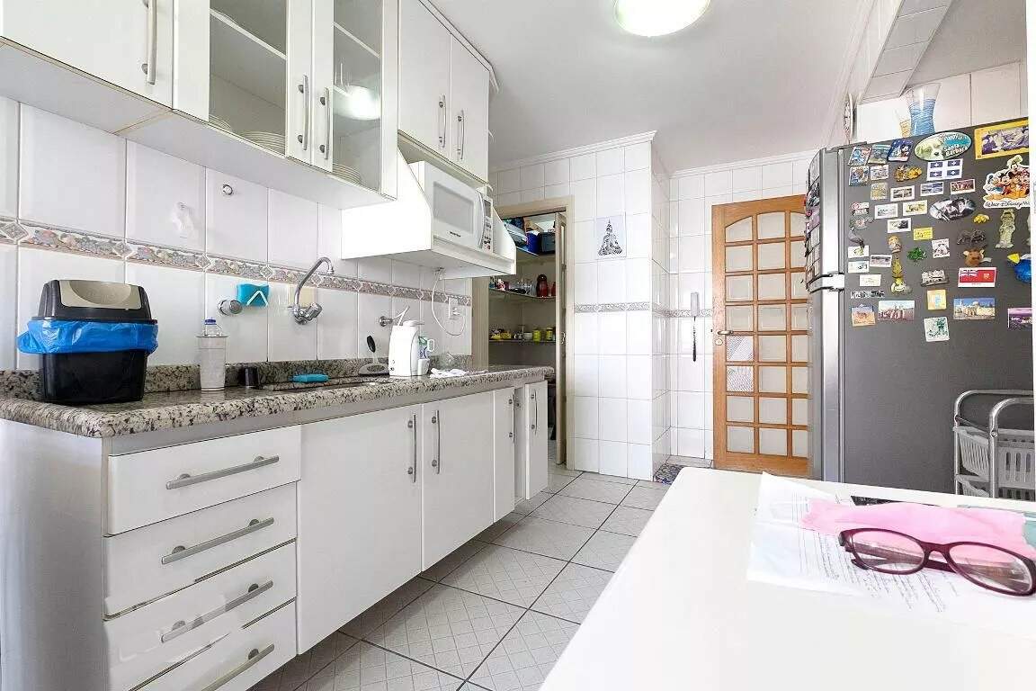 Apartamento à venda com 3 quartos, 130m² - Foto 6