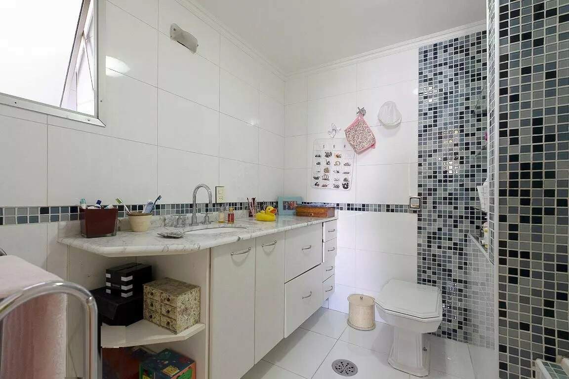 Apartamento à venda com 3 quartos, 130m² - Foto 31