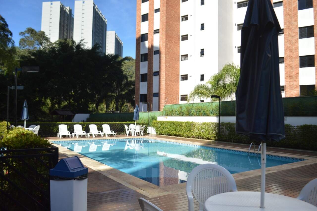 Apartamento à venda com 3 quartos, 150m² - Foto 9