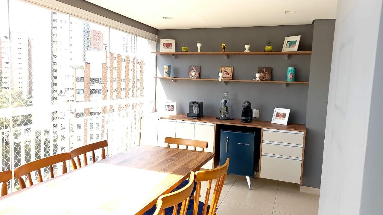 Apartamento à venda com 4 quartos, 238m² - Foto 9