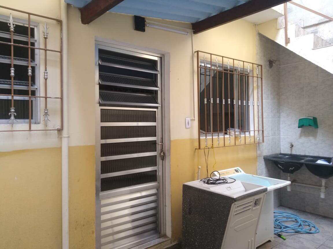 Sobrado à venda com 3 quartos, 200m² - Foto 13