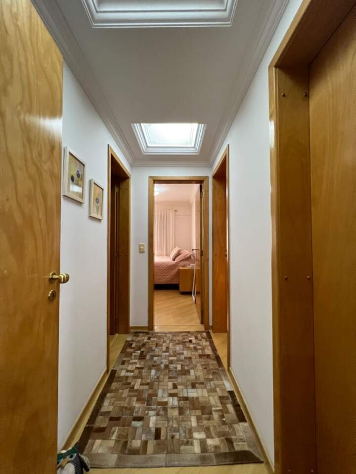 Apartamento à venda com 3 quartos, 136m² - Foto 19