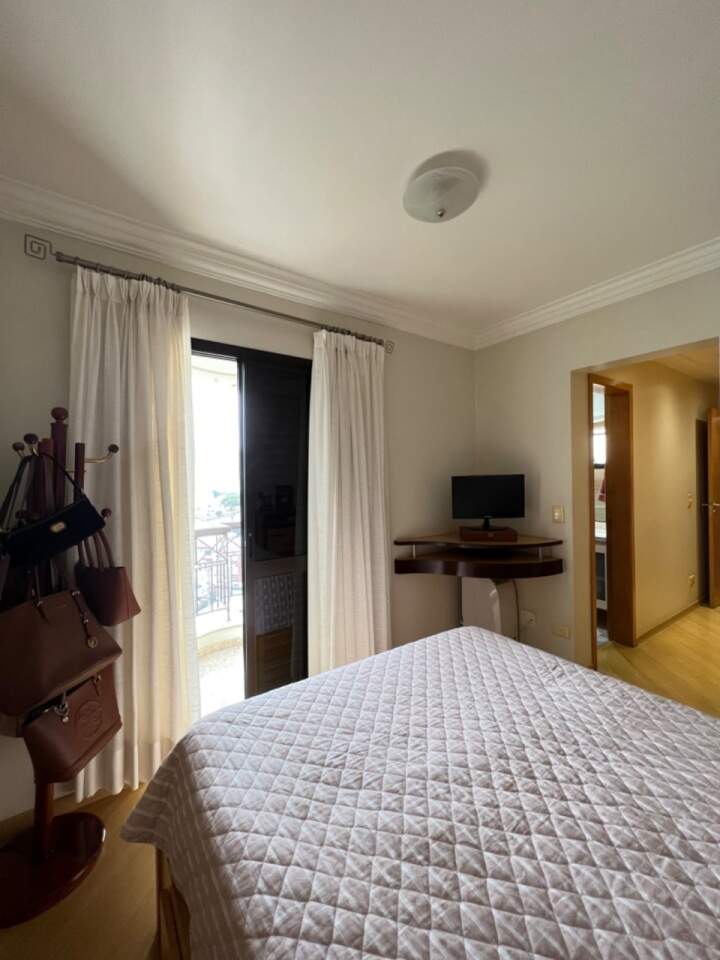 Apartamento à venda com 3 quartos, 136m² - Foto 37