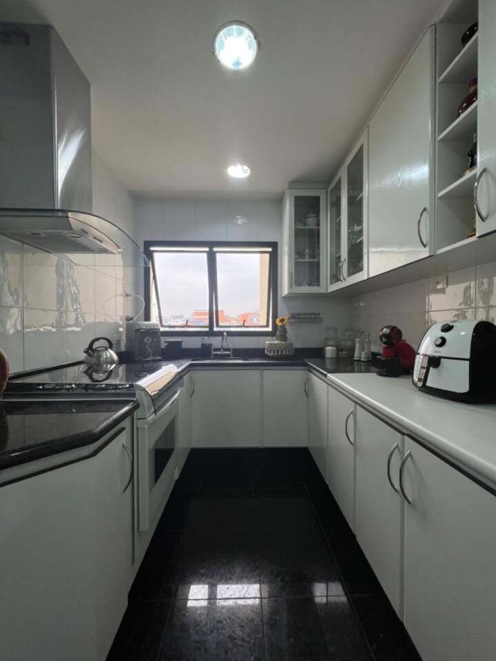 Apartamento à venda com 3 quartos, 136m² - Foto 49