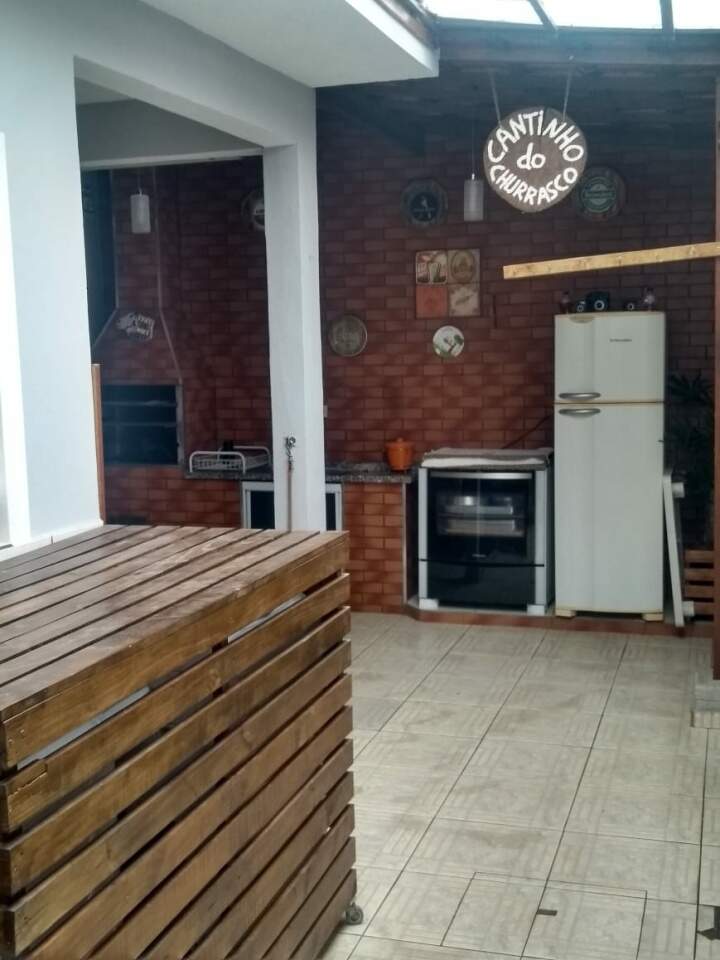 Casa à venda com 3 quartos, 65m² - Foto 11