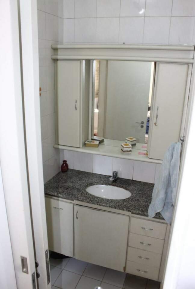 Apartamento à venda com 2 quartos, 67m² - Foto 11