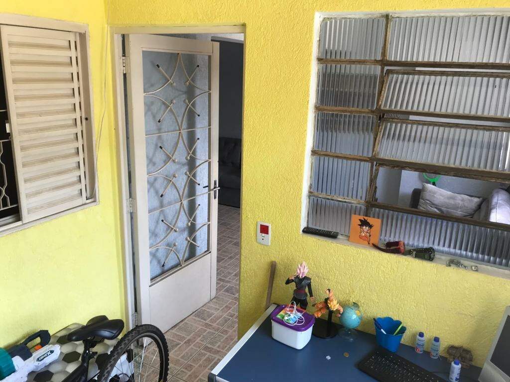 Casa à venda com 4 quartos, 100m² - Foto 14