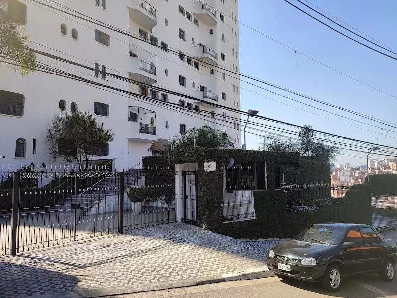 Apartamento à venda com 4 quartos, 240m² - Foto 2