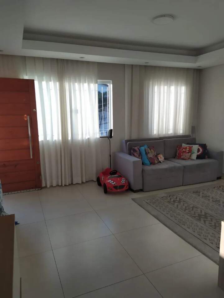 Sobrado à venda com 3 quartos, 190m² - Foto 1