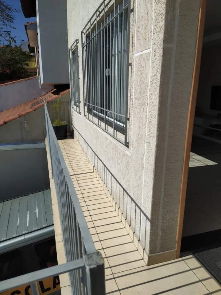 Sobrado à venda com 3 quartos, 190m² - Foto 3