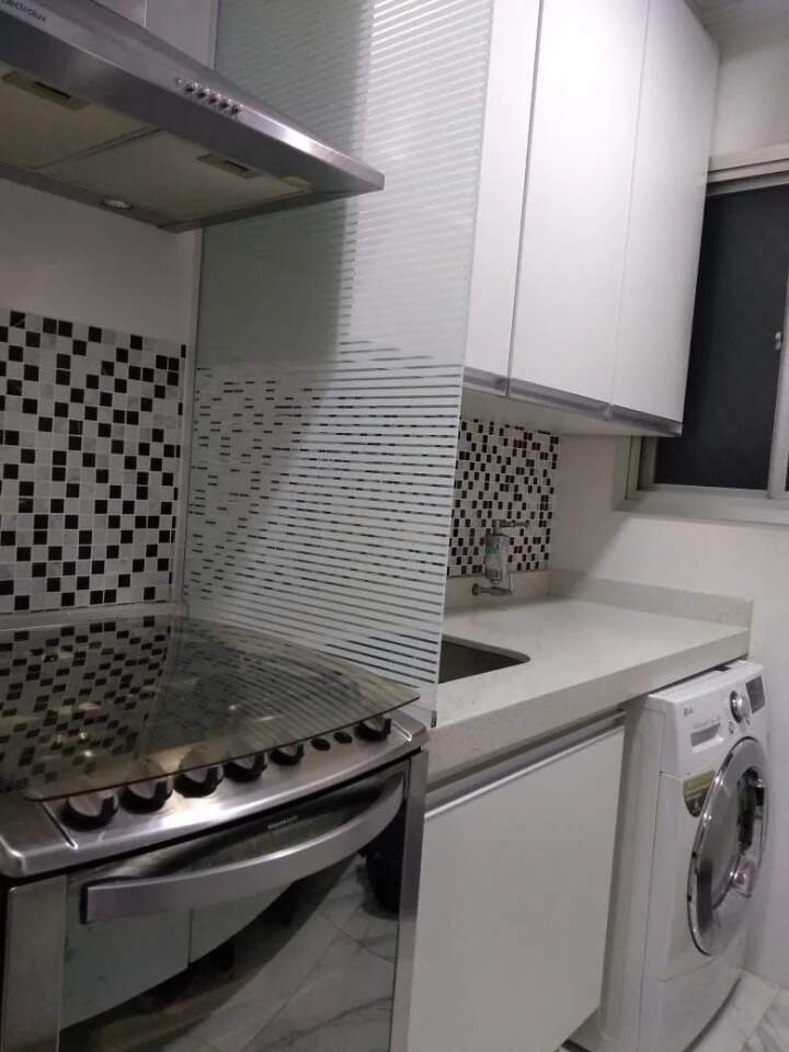 Apartamento à venda com 2 quartos, 70m² - Foto 2