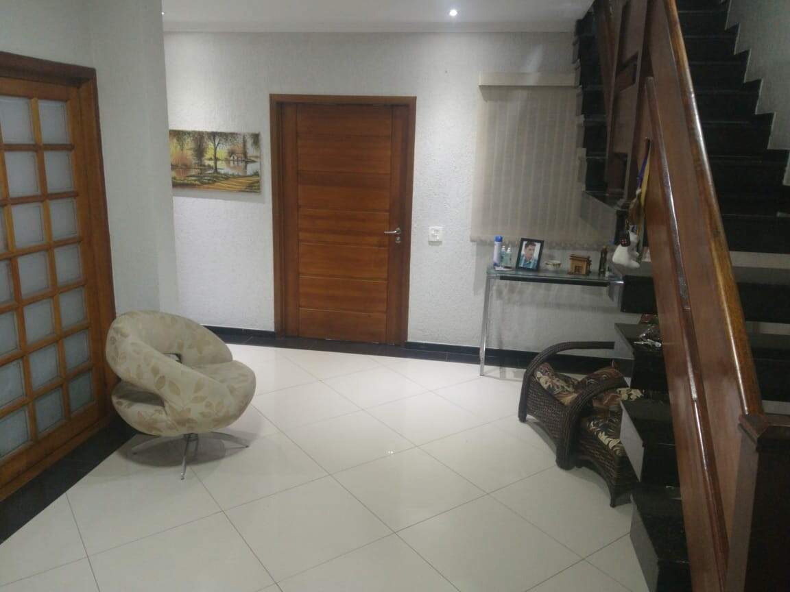 Sobrado à venda com 3 quartos, 350m² - Foto 12